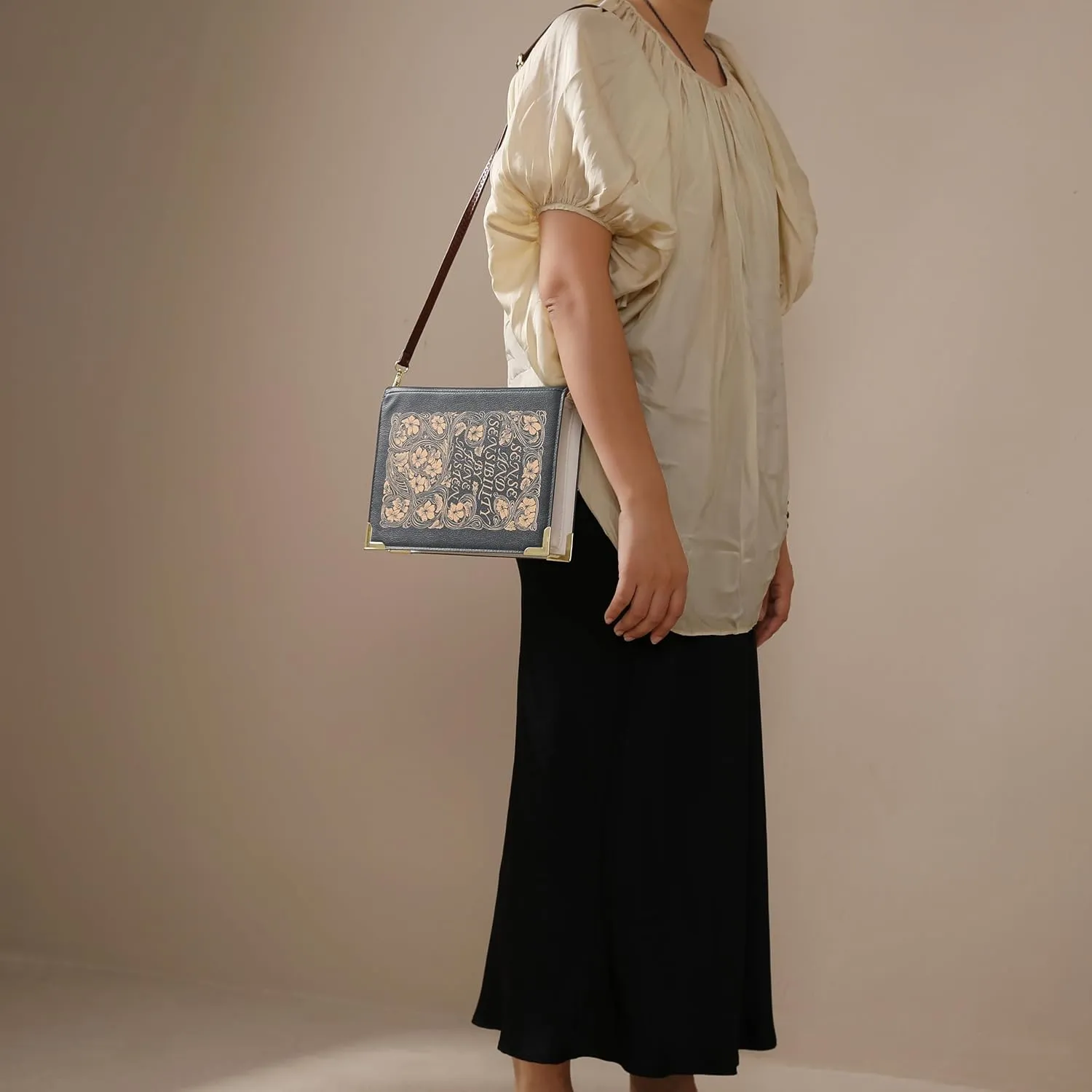 Literary Book Purse Collection  Classic Novel-Inspired PU Leather Crossbody Bags, Perfect Gift for Book Lovers
