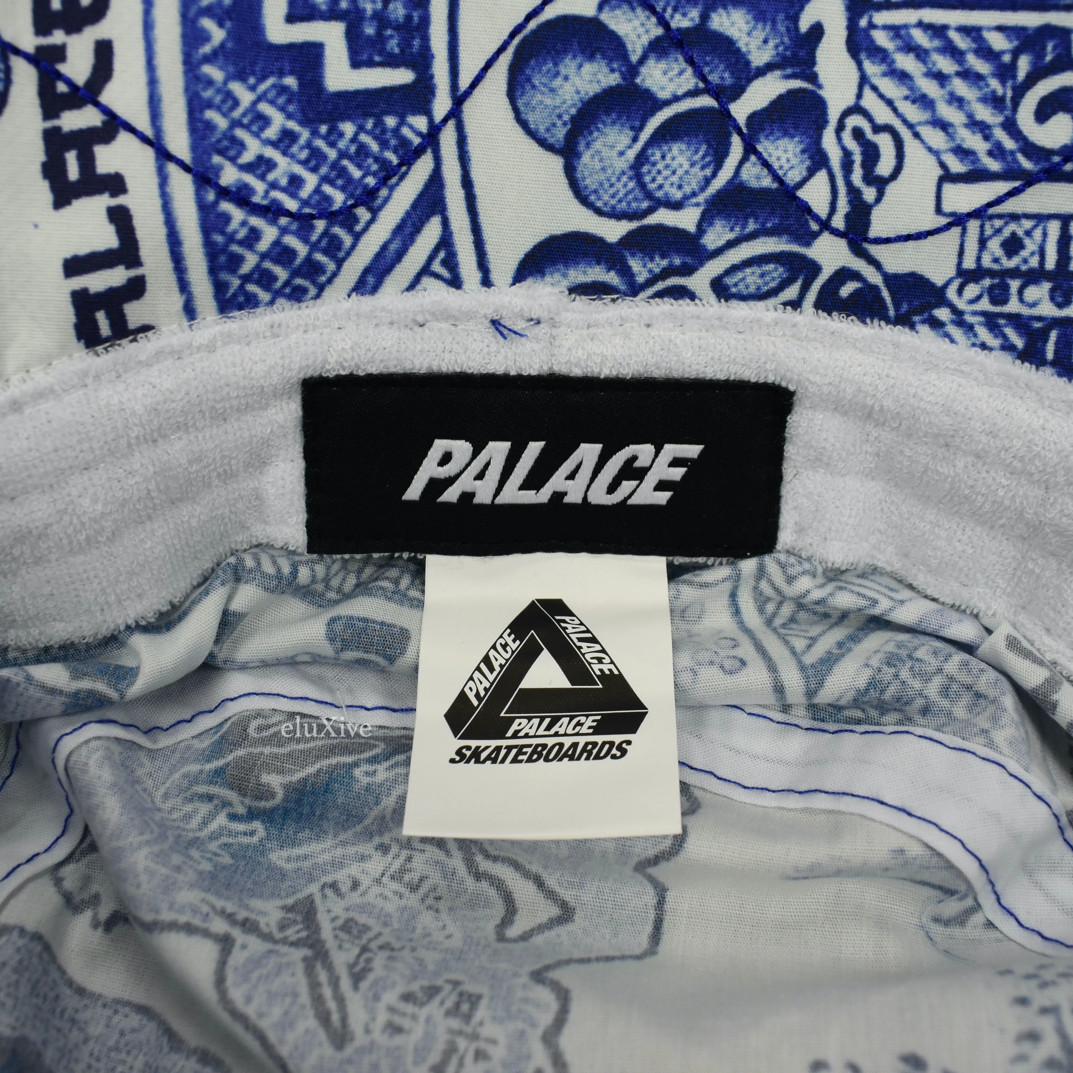 Palace - White / Blue China Plate Print Bucket Hat